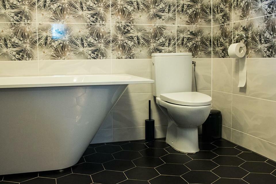 Estate Holiday Home Кулдига Экстерьер фото